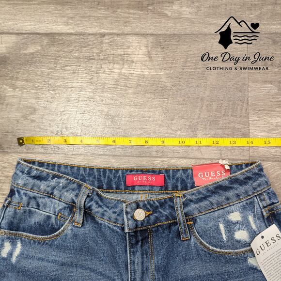 Guess Distressed Straight Leg Jeans Size 26 (2) - Picture 3 of 6